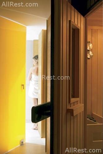 Fresh Hotel 19